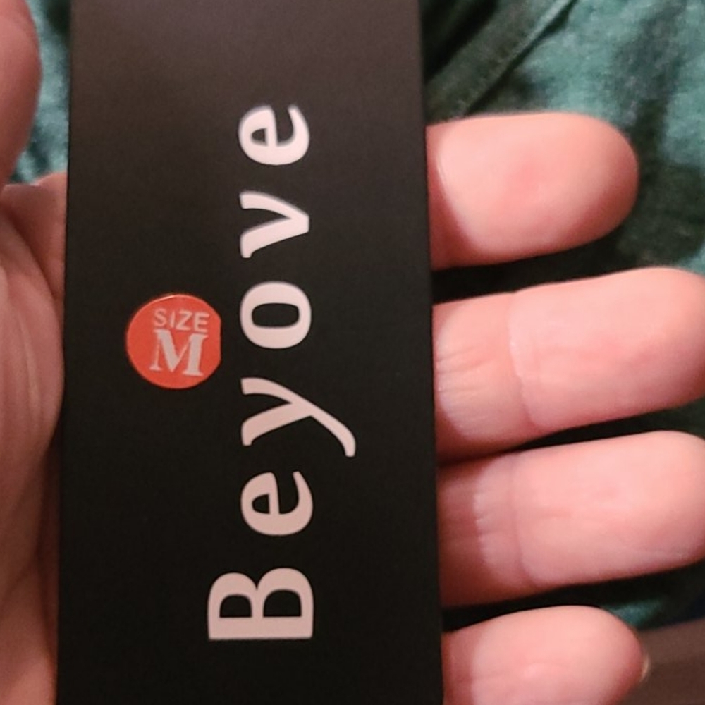 Beyove               (gar#23) - Picture 3 of 4